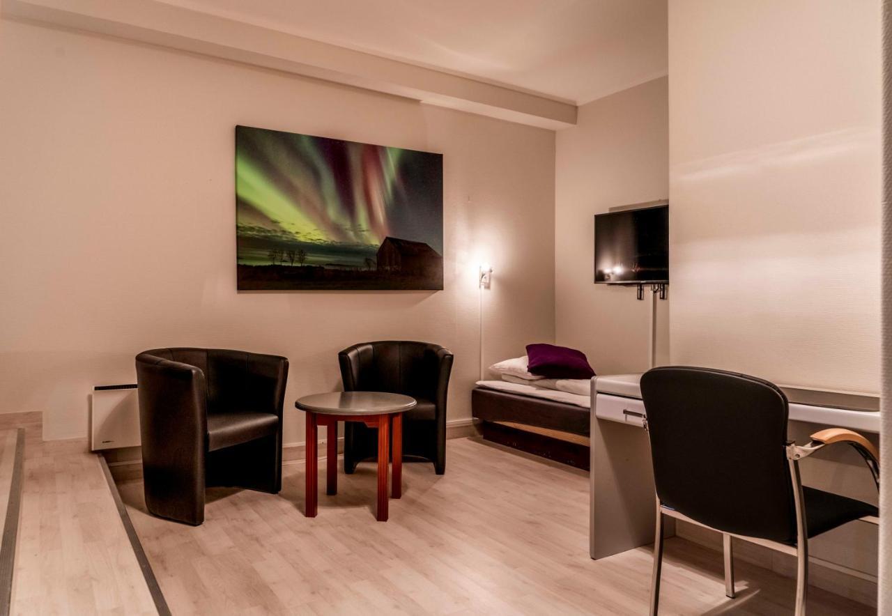 Melbu Hotell Exterior photo