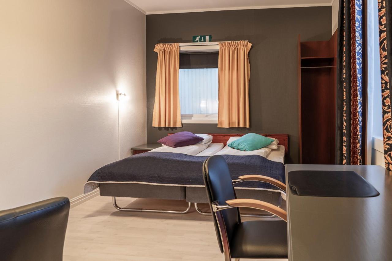 Melbu Hotell Exterior photo